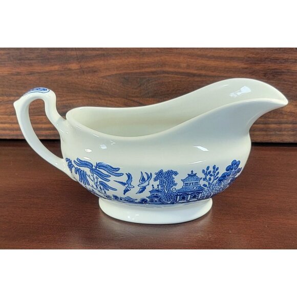 Vintage Churchill Blue Willow Gravy Boat - Picture 3 of 10